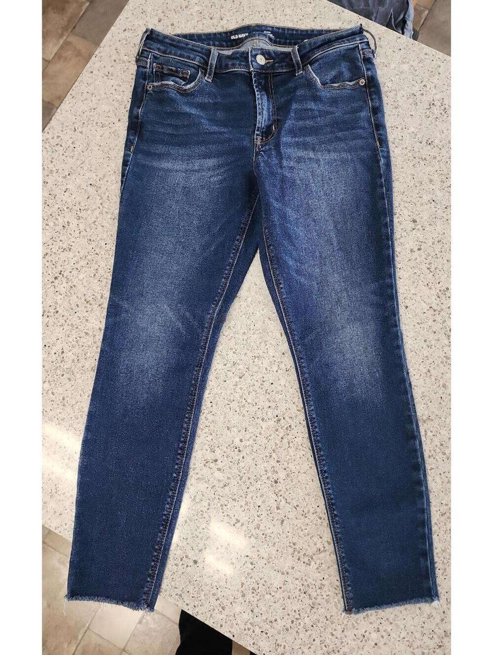 Jeans - Picture 2 of 9